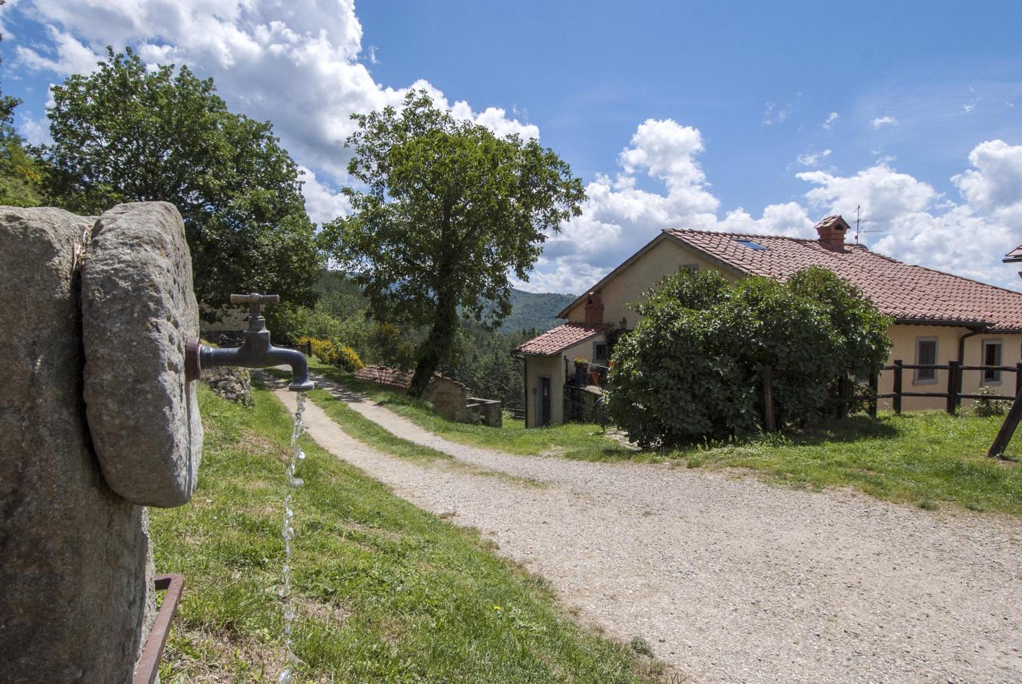 Borgo Tramonte Hotel Pratovecchio Eksteriør billede
